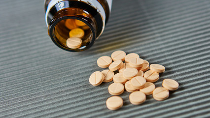 溫中散寒、健脾化濕的中成藥推薦 精選三種常用藥物